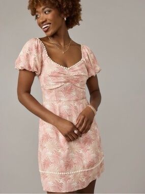 Francesca’s NWT Women's Pink Puff Sleeve Dress Size Large